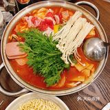 泡菜小菜等可以无限加！芝士拉面我觉得最好吃