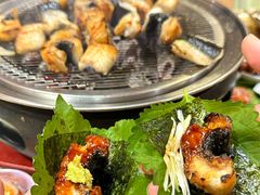 -围炉肉舍•炭烤活鳗•丹东海鲜烤肉(步行街店)