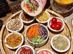 -包整·丝娃娃(一览甲秀楼风景店)