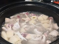 -东椰·海南椰子鸡火锅(朝阳门店)