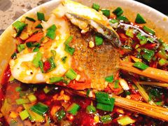 -肖肖酸萝卜鱼火锅(总店)