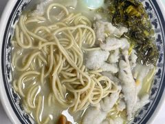 -明呈黄鱼面馆(斜土路店)