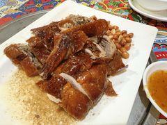 招牌烧鹅-石岐乳鸽村(南海第三分店)