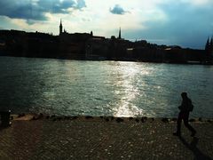 -多瑙河畔鞋履雕塑