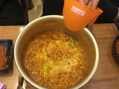 辛拉面-肉甲韩国木炭烤肉(新壹街1店)