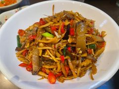 腊肉炒野山笋-富正毅三下锅·湘西韵味(天门山索道店)