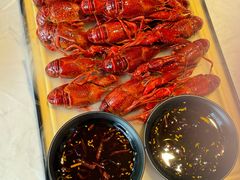 -肥肥虾庄·金牌油焖大虾(首义路店)