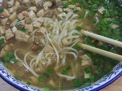 -白鹿原坐席臊子面(纺织城客运站店)