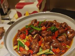 湖南干锅肥肠-小放牛炒菜馆(长安万达店)