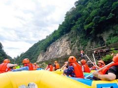 -安吉龙王山峡谷漂流
