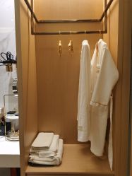 -香港倾城国际·美容美体中心