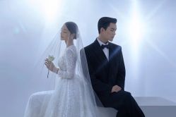 -喜爱高定婚纱摄影