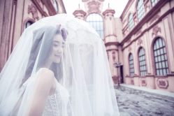 欧美时尚-巴黎婚纱摄影工作室