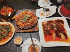 -万重锦·人文川菜馆(骡马市店)