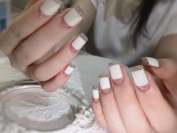 -十月·日式美甲美睫·纹眉