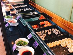 -彩虹云霄酒店76&78层国际自助餐