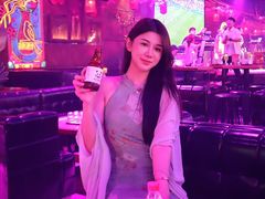 -喜鹊音乐酒馆(西街店)