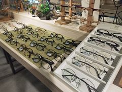 -Trend1881视光·蔡司视觉(领展广场店)