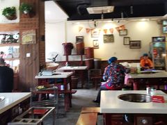 大堂-水碾河刘老大串串香(水碾河路店)