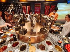 -新哥老官·畅吃123·美蛙世界(苏宁广场店)