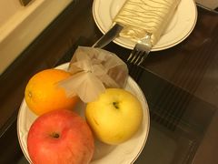 -深圳富苑皇冠假日套房酒店