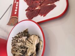-毛辣果·贵州红酸汤牛肉火锅(西单店)