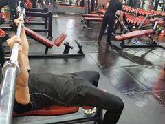 -开阳里游泳健身