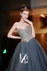 -Renee芮亦婚纱(原丽莎)