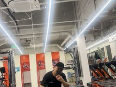 -乐刻健身铁馆(灯市口店)