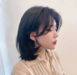 -蘑菇发型