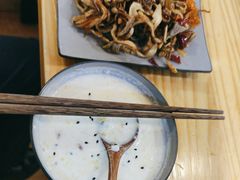 炸菌子-勺子米线·云南传统小吃市集(四方街店)