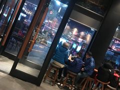 等位区-星巴克(西安曲江银泰店)