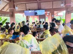 -七彩云南欢乐世界