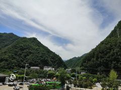 -秦岭峡谷漂流景区
