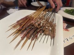 -三个大叔烤羊肉串·歌手驻唱·碳烤鲜肉(西三旗店)