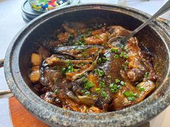 石锅碟鱼头-鹊华居·地道鲁菜·海鲜·融合味(大明湖店)