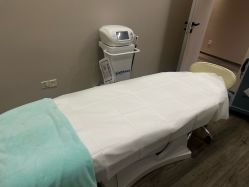 -医颜医疗美容门诊部