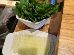菠菜-额尔敦传统涮火锅·烧烤(鑫源山庄店)