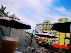 -UNI UNI(环亚凯瑟琳店)