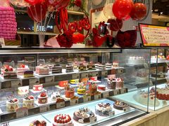 面包甜点陈列柜-巴黎贝甜(华堂新辰汇店)