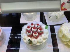 -花花卷卷·鲜食蛋糕(静安久光百货店)