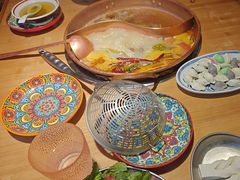 -洱火云南酸菜牛肉火锅(石景山当代商城店)