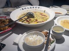 -江渔儿酸菜鱼(万科东荟城店)