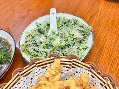 -胡子饮食店