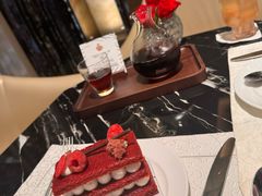 -Salon de Ville浦江汇(上海外滩华尔道夫酒店店)