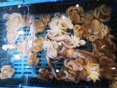 -老东镇啤酒屋海鲜加工·蒸汽海鲜·海鲜烧烤(台东店)