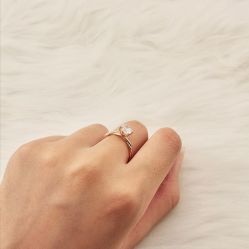 -威德钻石-克拉钻大本营(南京东路店)