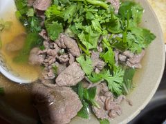 -大众跷脚牛肉馆·非遗传承单位(峨眉山店)