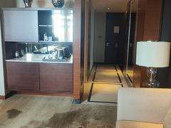 -天津京基皇冠假日酒店