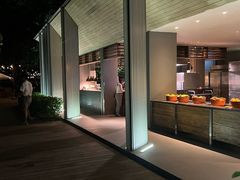 -三亚艾迪逊酒店·海滩烧烤 BARBACOA·现场乐队·浪漫晚餐·烧烤海鲜